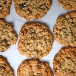 oatmeal cookies with raisins