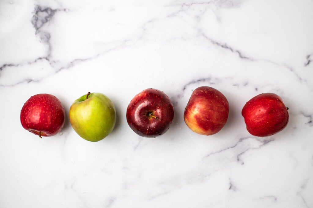 different varieties of apples