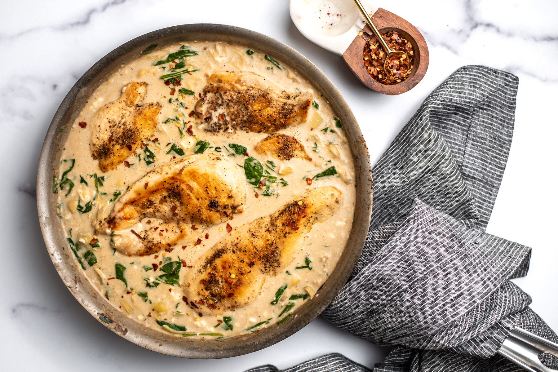 chicken skillet with creamy artichoke sauce