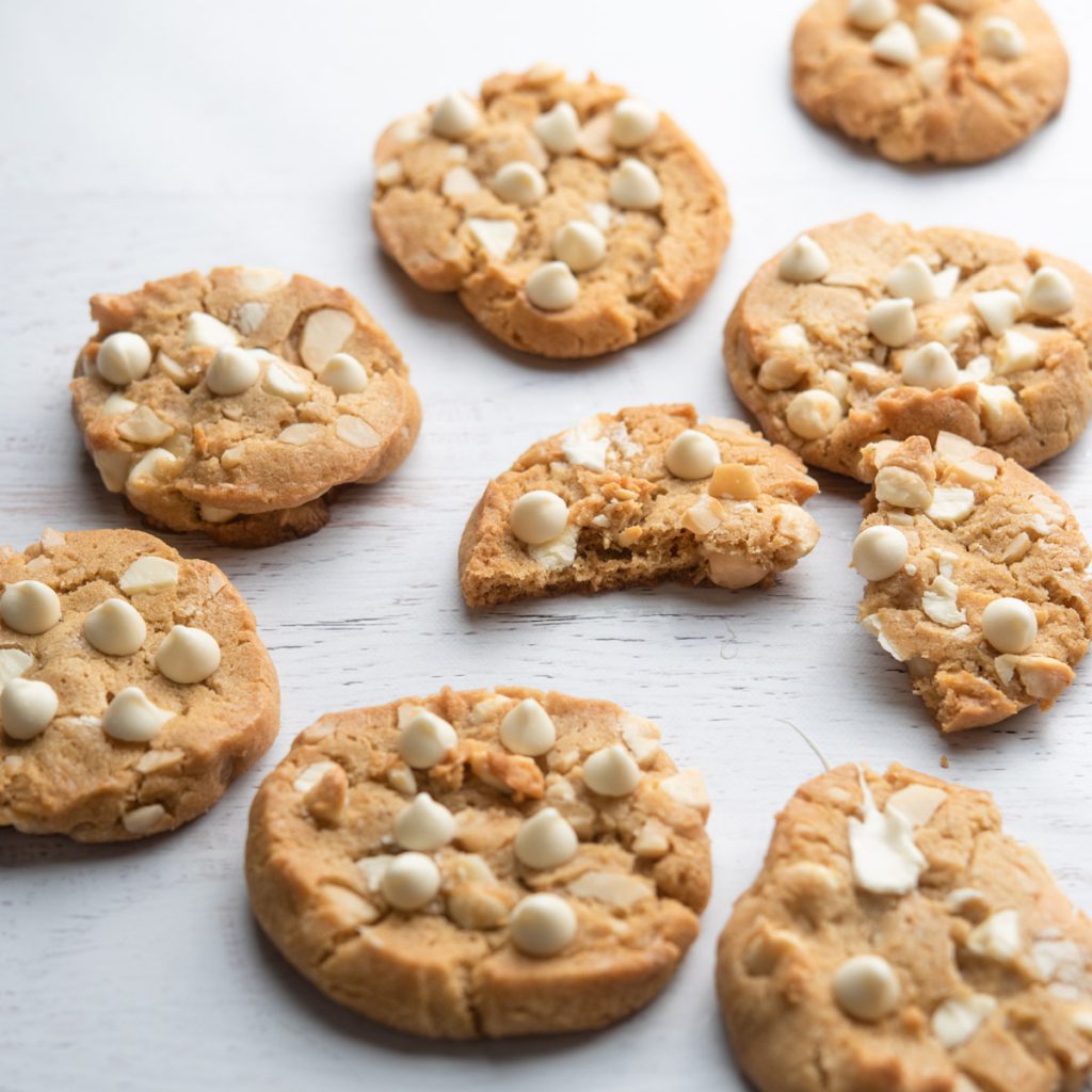 Brown Butter White Chocolate Macadamia Cookies The Frayed Apron