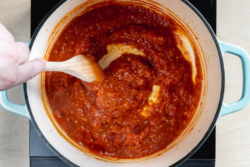 Thickened tomato sauce