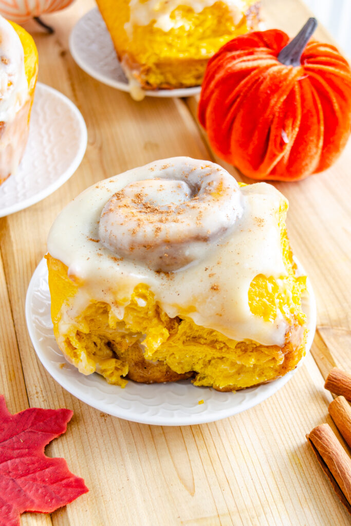 pumpkin cinnamon roll