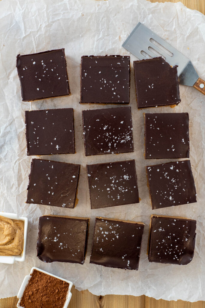 No bake peanut butter protein bar squares